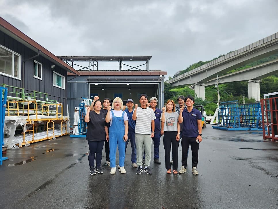 창호의 민족 팀원들