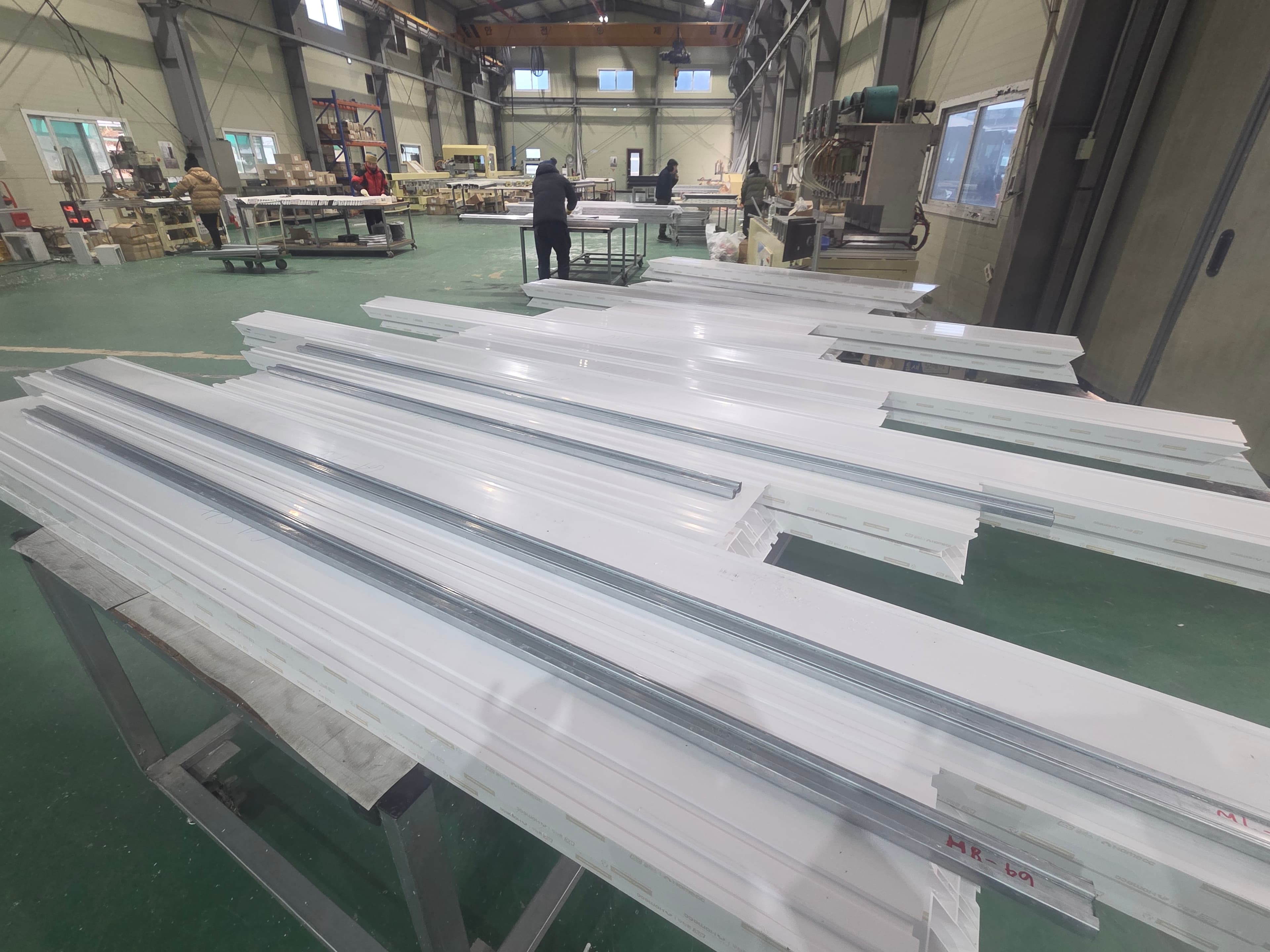 PVC 프레임 적재